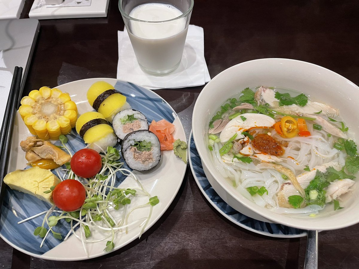 giwa0212's tweet photo. ホーチミンバンコクの旅  最終日 
バンコク→ハノイ→ #セントレア 
戻って来ました♪
感想
①各国カードやデジタル化が⤴️
②ホーチミンは行きやすくバンコクは綺麗で落ち着く､そして2国とも親切
③#プライオリティパス は食事やシャワーなど有効
お世話なって皆さんに感謝🥲
また行けますように🙇 https://t.co/h8Toc7NlV5