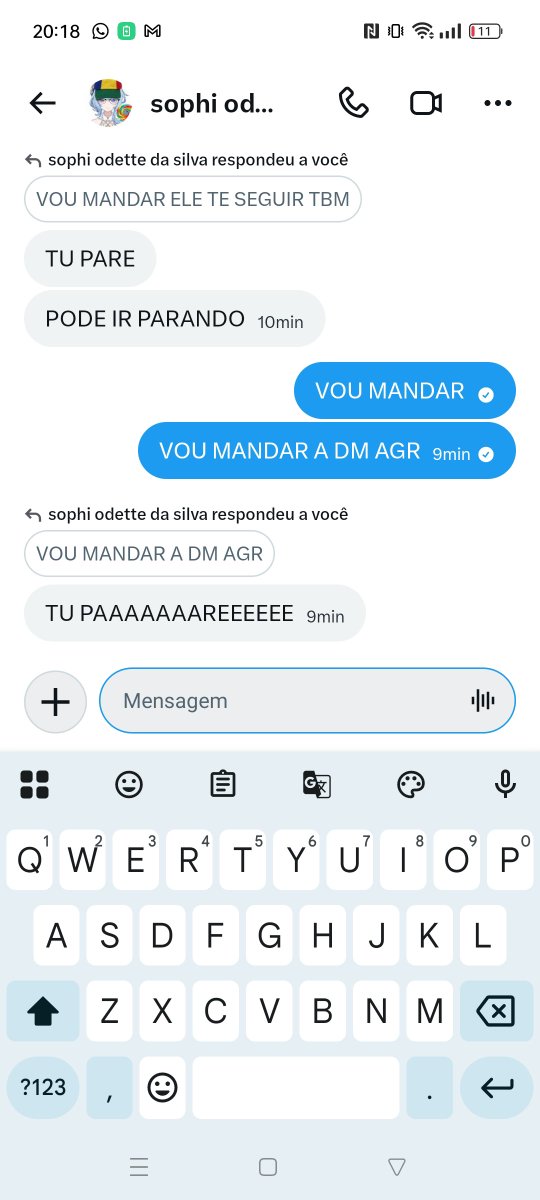 Ariikkio's tweet photo. Minha primeira interação com a Sophi,bem calminha https://t.co/Ilt8bZAdYh