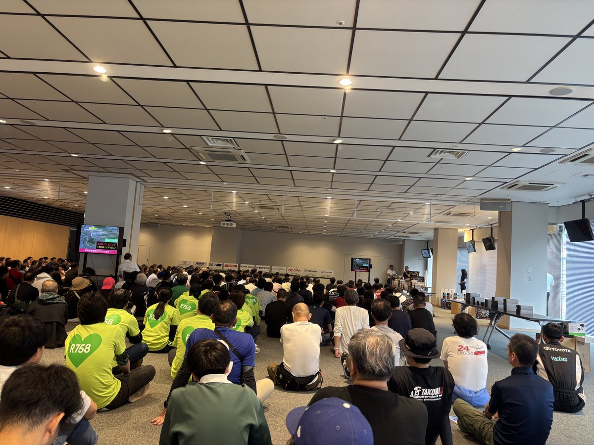 KintoTech_Race's tweet photo. 8/22(土)エコカーカップ参戦!
初参加メンバーも含めた8名で準備中
安全運転で目指すのはクラス優勝🏆
#富士スピードウェイ #エコカーカップ #KINTOテクノロジーズ #自動車部 #KINTO https://t.co/0XcuiZjxP2