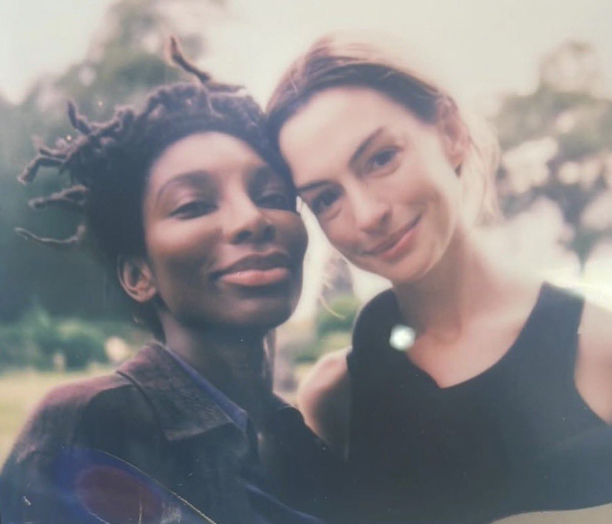 rvdlovess's tweet photo. stream for toxic lesbians https://t.co/mjNtAb8mDb