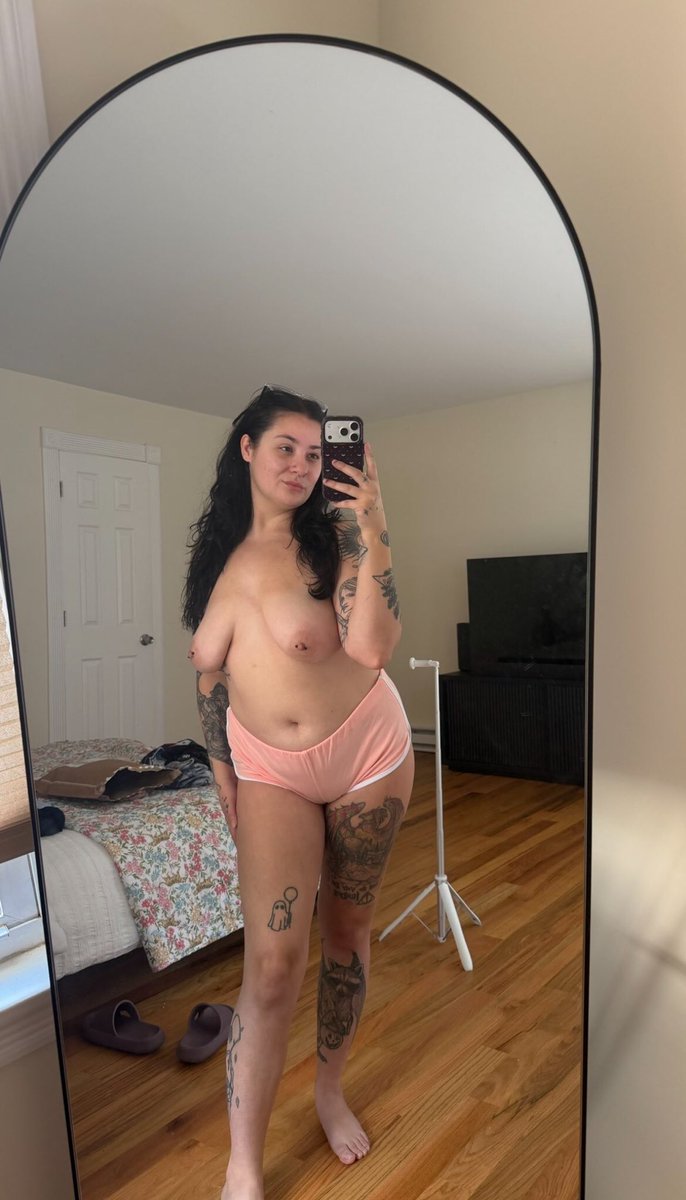 catfishfreya's tweet photo. A couple of cute sends from last night😴tbh only triple digits get Daddy’s Cock throbbing these days

Lowkey kinda an ick that ur not working harder to make my cock throb🖕

like who cares about ur bank balance when massive GodCock is being shoved down ur throat

Catfishfindom https://t.co/YcBMP7jdt8