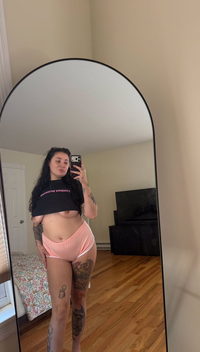 catfishfreya's tweet photo. A couple of cute sends from last night😴tbh only triple digits get Daddy’s Cock throbbing these days

Lowkey kinda an ick that ur not working harder to make my cock throb🖕

like who cares about ur bank balance when massive GodCock is being shoved down ur throat

Catfishfindom https://t.co/YcBMP7jdt8