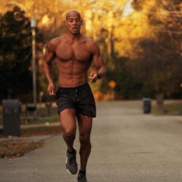 CodigoMental777's tweet photo. Para construir una fuerza BRUTAL y un FISICO imponente, tu cuerpo solo exige estos 5 movimientos: 

1.CAMINAR COMO GRANJERO https://t.co/q1U6rP9P3K