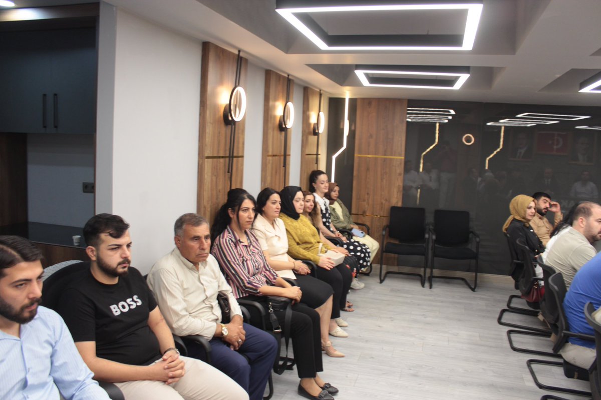 Makbulee_Oruc's tweet photo. İSİPAB Komisyonu Başkanımız, Milletvekilimiz Sn. Prof. Dr. Abdurrahim Dusak’ın teşrifleriyle; İlçe Başkanımız Sn. Av. Orhan Çelik’in başkanlığında üç kademe teşkilatımızla İlçe Danışma Meclisimizi gerçekleştirdik.
Ortak akıl, güçlü teşkilat, kararlı yürüyüş! Birlikte daha güçlü, Türkiye Yüzyılı’na daha hazırız. 🇹🇷 @ProfDrDusak 

@tugbaisikercan @tulaykaynarca @abuyukgumus @bybekirbozdag @hakanaksu058 @farukaytek @GercekTekin @sevilcan8 @DndDndar @milhamigunbegi @ZehraAy063 @avorhancelik @AliDemir8914344 @FBozdag63 @Akparti @AKKADINGM @akkadinsanlurfa @Karakopruak @akgenckarakopru