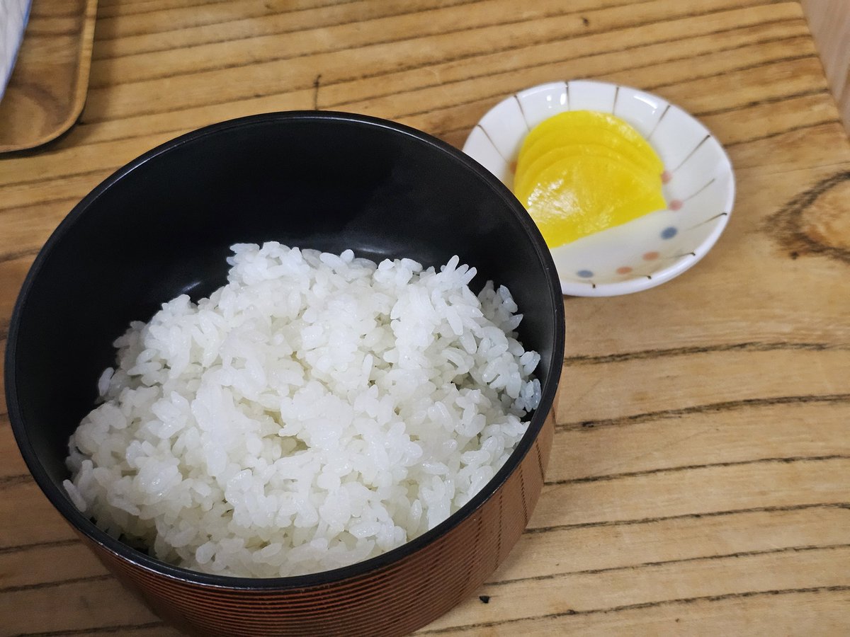 susepoti's tweet photo. グリーンカレーラーメン＋半ライス@日景食堂
大鰐町の日景食堂さんで月1回提供されるグリーンカレー🍜老舗食堂の作るグリーンカレーは、円やか、かつ本格的な味わいですごく好きな味！コクのあるスパイシーなグリーンカレーはクセになります🍛ライスとも当然相性バッチリです🍚大満足～😋 https://t.co/kDBYt20ndT