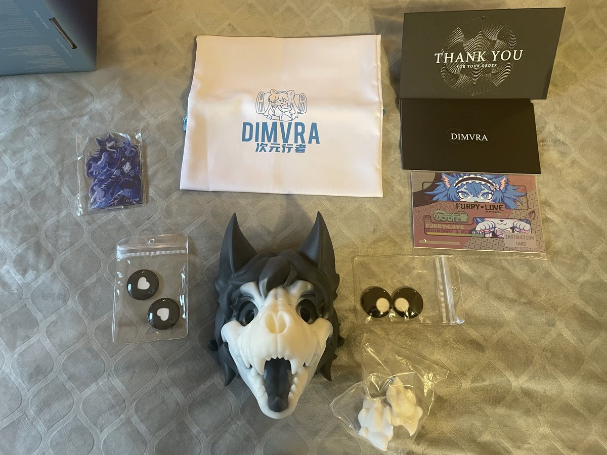 spyfen55's tweet photo. Got my Skulldog Mal0 from @dimvra today! https://t.co/Os11U4BCWV