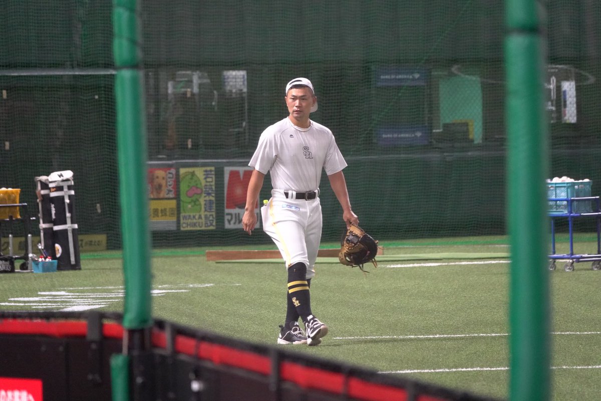 takafullc2's tweet photo. 【1軍】

中村晃選手がグラウンドに姿を見せました。

#sbhawks #鷹フル https://t.co/CqjnTX5CUf