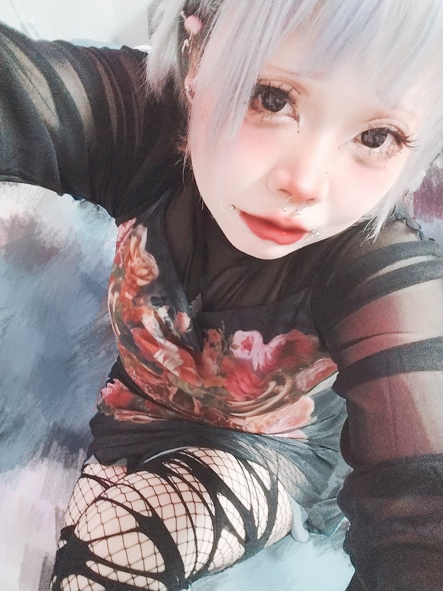 ao_nemuta's tweet photo. 【ご案内】

① 中の人の雰囲気
②お貢料金表
③お貢ルール

【アカウント】
中の人本垢：@7_iqv
本垢：@cdv5_8

料金表・ルール確認して、
お貢を持ってDMおいで。

 #貢ぎマゾ  #貢ぎ奴隷  #レシート奴隷  #カップル奴隷  #BDSM  #M男 https://t.co/7mDdzkpgzr