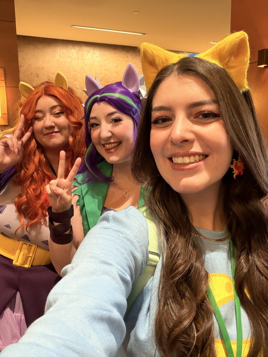 sapphiclights's tweet photo. best day ever i love you everfree northwest https://t.co/y7TJjZrAep
