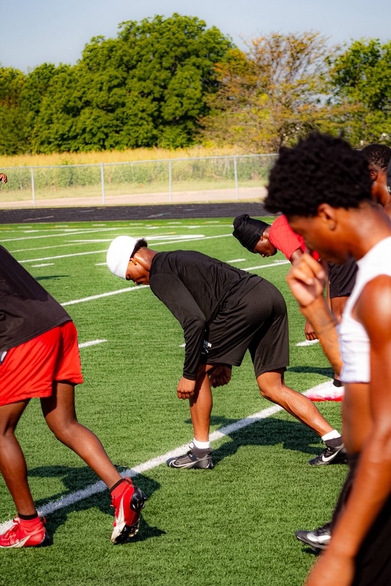 C8Island's tweet photo. It my turn now 💯🤫 #DBLife #TXHSFB
#JFL https://t.co/BggSscHxov