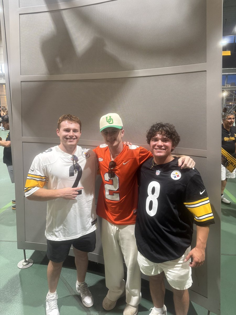 BettingWithBush's tweet photo. Met some of my TRUE OG followers today. 🔥

@LumberJeff03 
@themanSteve_O 

Some ride or dies 😎🙏 https://t.co/QYi2h8mwrZ