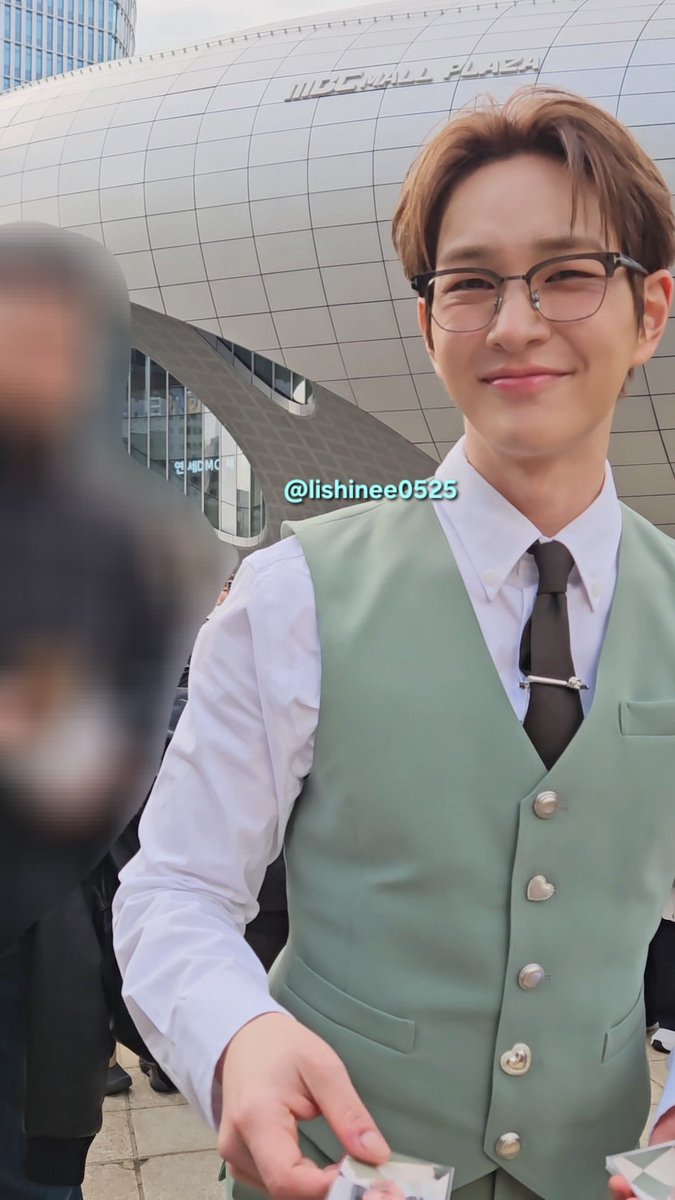 hourlyjinki's tweet photo. #온유 #ONEW #オニュ@SHINee @ONEW_GRIFFIN https://t.co/ddVooVDEIf