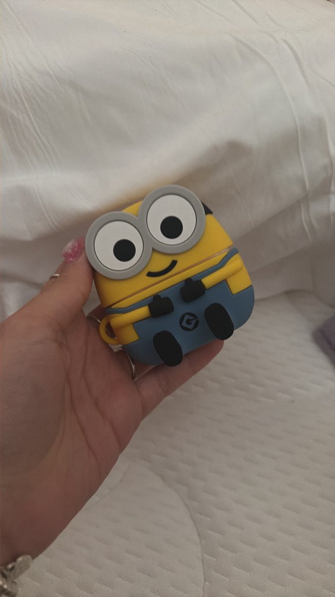 lizmacedolas's tweet photo. comprei uma capinha papoi pro meu fone https://t.co/2VwB60zPXA