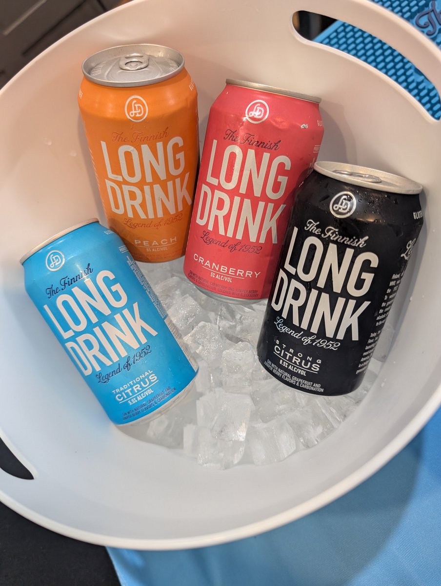 benngoodman's tweet photo. Hosted a tasting for @thelongdrink at @corks_on on the Upper West Side this evening. Poured Traditional Citrus, Strong (Alcohol) Citrus, Cranberry & 🍑. Kippis! #Friday #Finnish #Cheers #Drink #Drinks https://t.co/roSPRwEecR