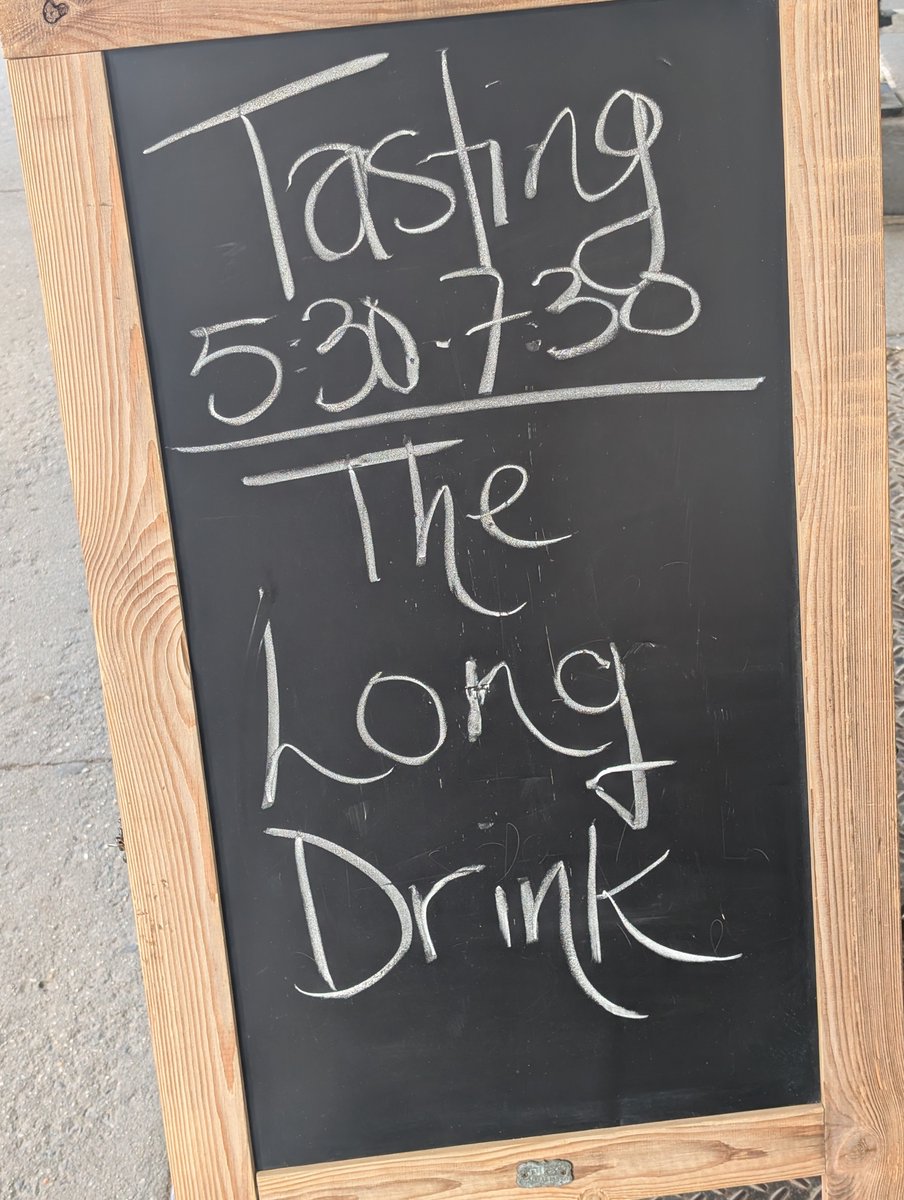 benngoodman's tweet photo. Hosted a tasting for @thelongdrink at @corks_on on the Upper West Side this evening. Poured Traditional Citrus, Strong (Alcohol) Citrus, Cranberry & 🍑. Kippis! #Friday #Finnish #Cheers #Drink #Drinks https://t.co/roSPRwEecR
