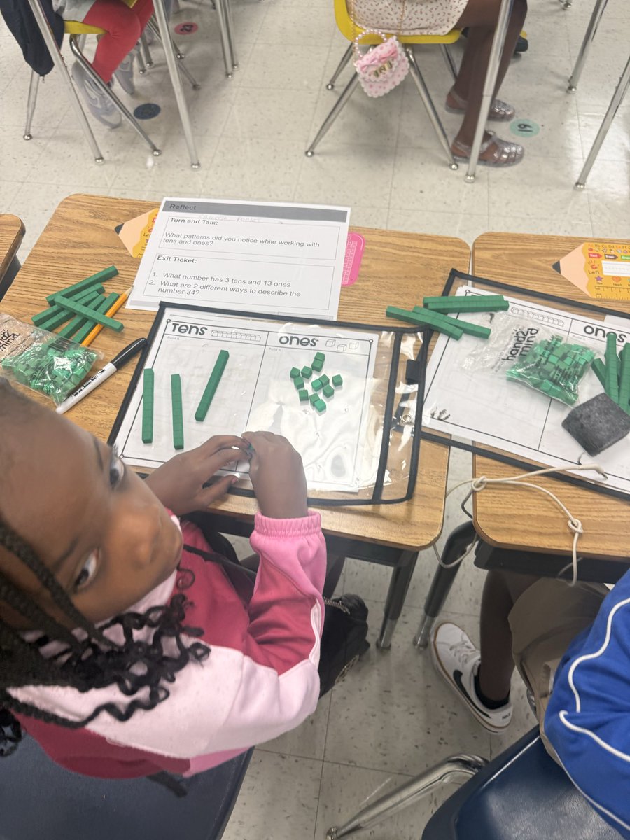 ThomasTalksMath's tweet photo. This week was full of success! Between math manipulatives, safe practice, and coach’s meetings, @SeabornLeeES is headed for greatness! https://t.co/G629GNH7IM