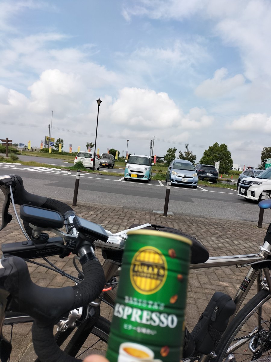 Mabo18339009's tweet photo. カフェインチャージ☕
#ロードバイク　#パナチ https://t.co/Fo1vW5iixU