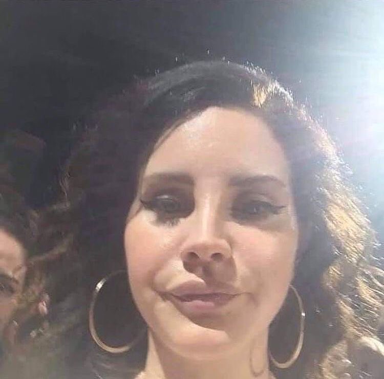 Isah_gazoxy's tweet photo. Odeio quando eu faço todo o trabalho e a pessoa vai lá e diz que ela me ajudou, tipo, vc me ajudou em que? Meu anjo https://t.co/b8aKTjxbs2