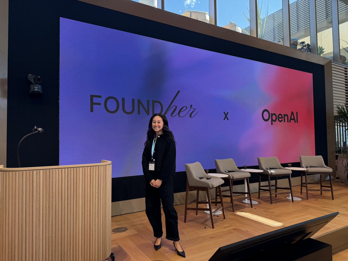 shensi's tweet photo. Thanks for having me on the panel, @foundherhouse! 

Loved meeting all the girlies and someone even asked me if I was going out after lol https://t.co/zR8V8tozfx