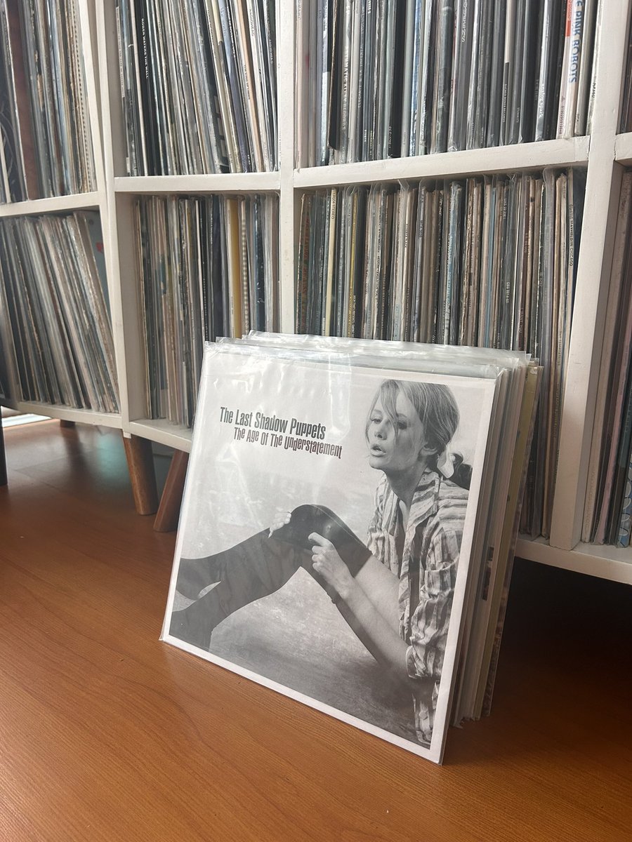 miki_rodri_v's tweet photo. The Last Shadow Puppets
#vinyl #vinil #vinilo #discosdevinilo https://t.co/M2WGKtgbhf