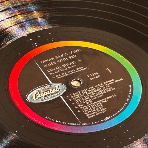 BUNJIN13's tweet photo. New arrivals
DINAH SINGS SOME BLUES WITH RED / DINAH SHORE 
[CAPITOL   T1354] https://t.co/hxj5oXjRwT