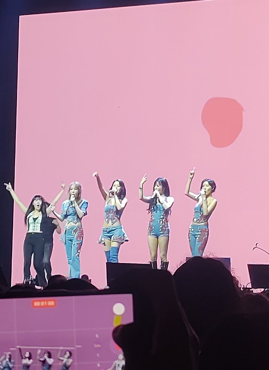 shymesss's tweet photo. mis mamamoo las amo tanto💕💕 https://t.co/MsWmO3FEnY