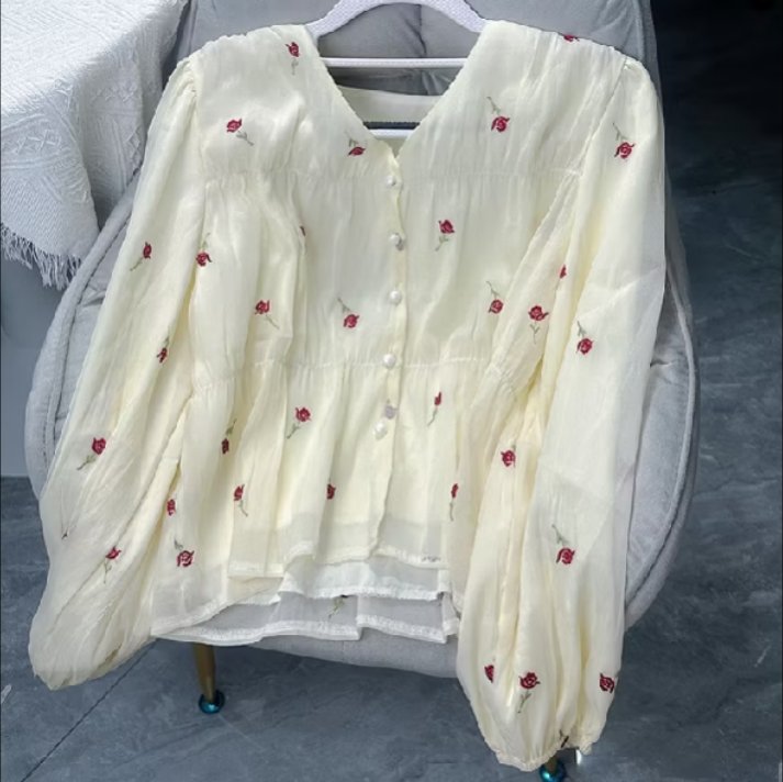 nanajiyan's tweet photo. yang suka baju feminine + detail bordir, wajib merapat dulu 🎀👀

aku udah kumpulin beberapa blouse/kemeja bordir yang menurutku cantik 👇🏻

1. https://t.co/KHfRhkGxlG
2. https://t.co/AGx7gNatUp
3. https://t.co/02aGVyHbnR
4. https://t.co/JlMCdX6ug7

Happy shopping all 🫶💖 https://t.co/QqHL1dHbXF