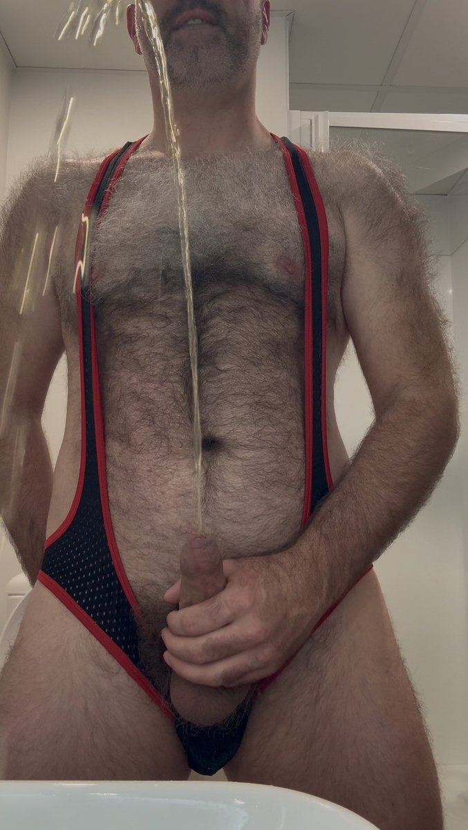Nzboi89's tweet photo. Oops, got my body hair wet… https://t.co/FjkcfYCJlU