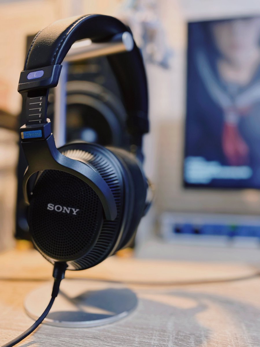 daitheflutea's tweet photo. my new gear…

MDR-MV1だよ
開放型なのにメタルの重低音をまともに���せるすごいやつだよ https://t.co/zsJkcYBHZz