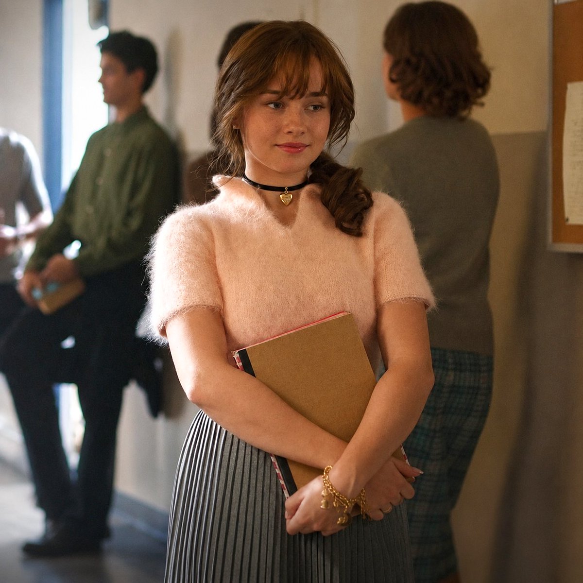 draesquinzel's tweet photo. essa é a cailee interpretando uma menina de 14 anos então qual seu ponto??? https://t.co/mHTFWGOBN4