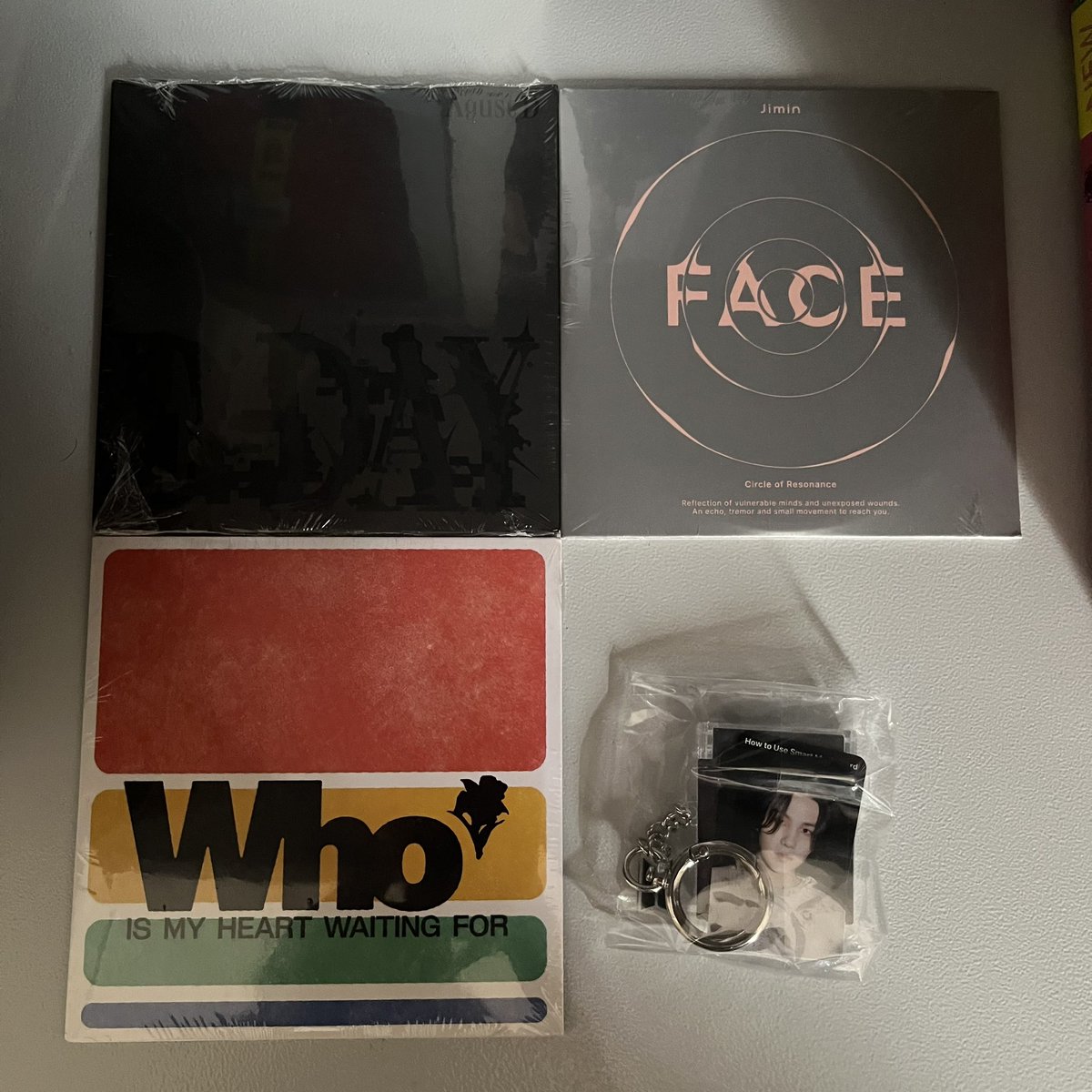sidebts's tweet photo. ON SALE

⟡ cd haegeum, like crazy, who
⟡ capsule album d-day

💰1.200.000 (take all only)
✖️exc adm 🍊 25% + 1.250 + pack
▫️sealed, condi by dm
▫️jatim

t. wts want to sell jual pc photocard bts bangtan ina rm jin seokjin suga jhope jimin jm taehyung jk jungkook face muse dday https://t.co/QztLzoOijH