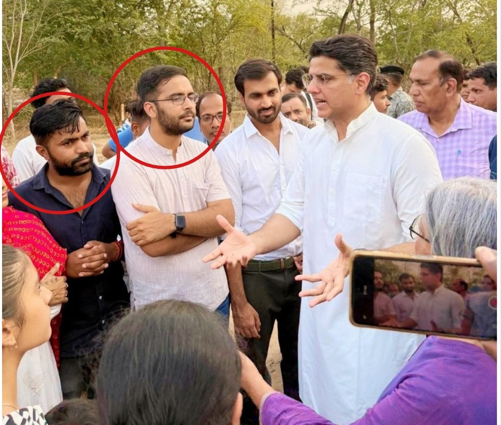 nehraji778's tweet photo. कांग्रेस नेता सचिन पायलेट के साथ

CJP के आशुतोष रांका और प्रवक्ता दीपक बलियान 

कॉकरोचों के हर कांग्रेसी नेता से संबंध 

ये रिश्ता क्या कहलाता है ..?

सब कुछ प्रायोजित और फंडेड ..? https://t.co/z7HDAwxP5t