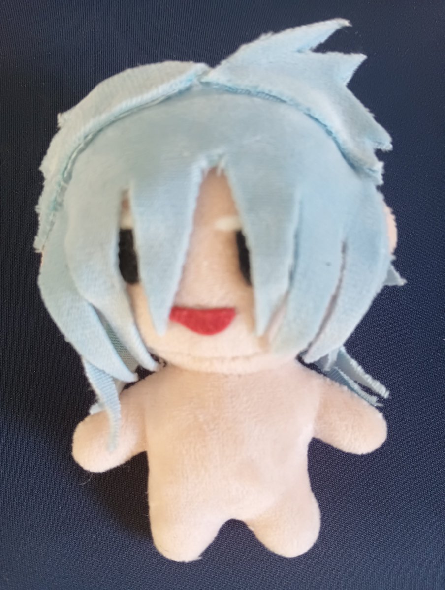 CollAnko's tweet photo. 完成はした
完成はしたけど顔の造形思いっきりミスった
まぁｼﾞｪﾀﾞ様は黒目だし多少はね？と思ってはいるけどこれハイライトか下まぶた追加した方がいいか？ https://t.co/tGh5HFCixM