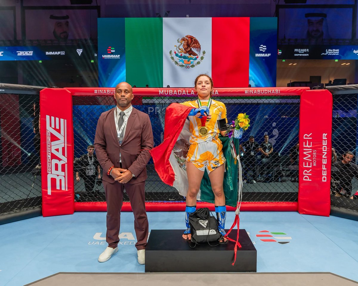 Mexicocampeon1's tweet photo. ¡Histórica tricampeona mundial de MMA! 🥇🥇🥇🇲🇽 Wendy Rebeca Lara Barraza conquista el tricampeonato en Abu Dabi, convirtiéndose en la primera mexicana y una de las pocas atletas en el mundo en lograrlo. ¡Orgullo de Chihuahua y de todo #México ! #MMA #AbuDabi #OrgulloMexicano https://t.co/IywzLP2d7b