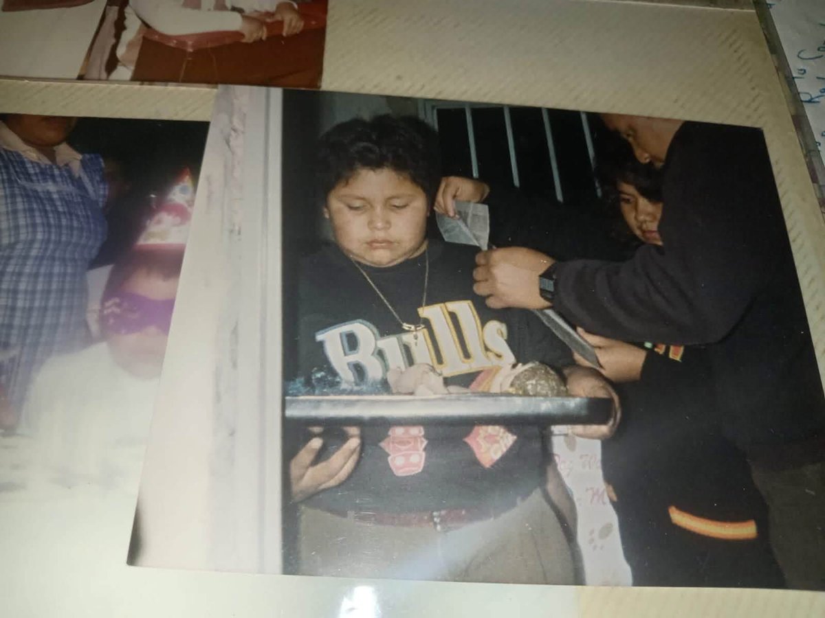 GonzaloJuarezM's tweet photo. Diario de reflexión. Día 233

Llénate de grandes ocasiones: tu cumpleaños, el cumpleaños de la familia, los hijos y sus días de escuela, la caída de dientes de los niños, tu primer empleo, tu jubilación, tu primer momento en lo que sea y de todas esas ocasiones felices. https://t.co/6eEbpvGooc