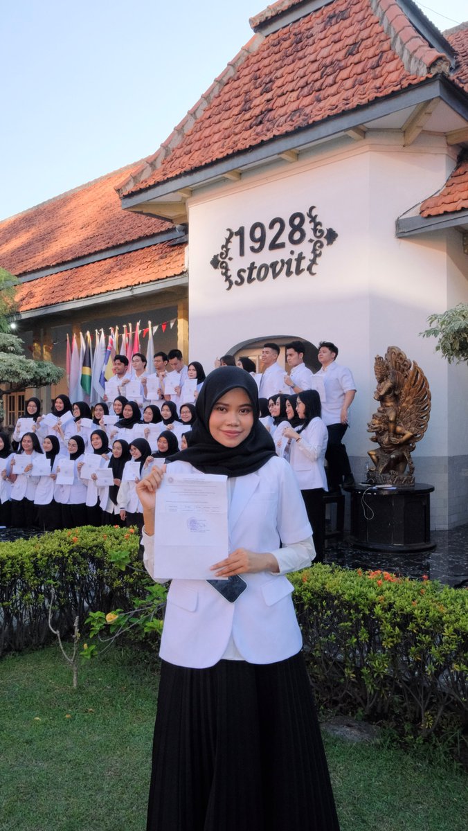 triharaan's tweet photo. she made the thread, she is🤍 
Alhamdulillah 🥺 https://t.co/kP5siDG8ey