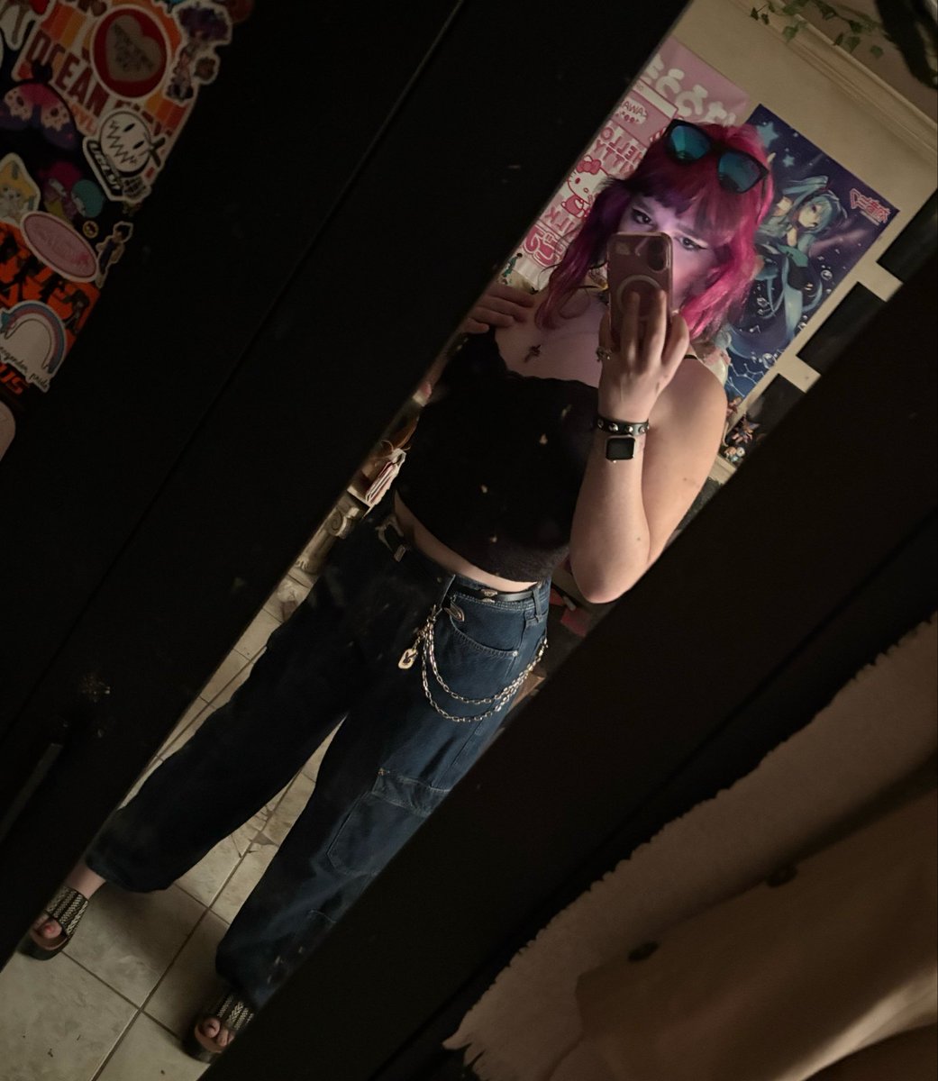 pinkbunnibun's tweet photo. my power is still out ): https://t.co/JZN73qpNb1