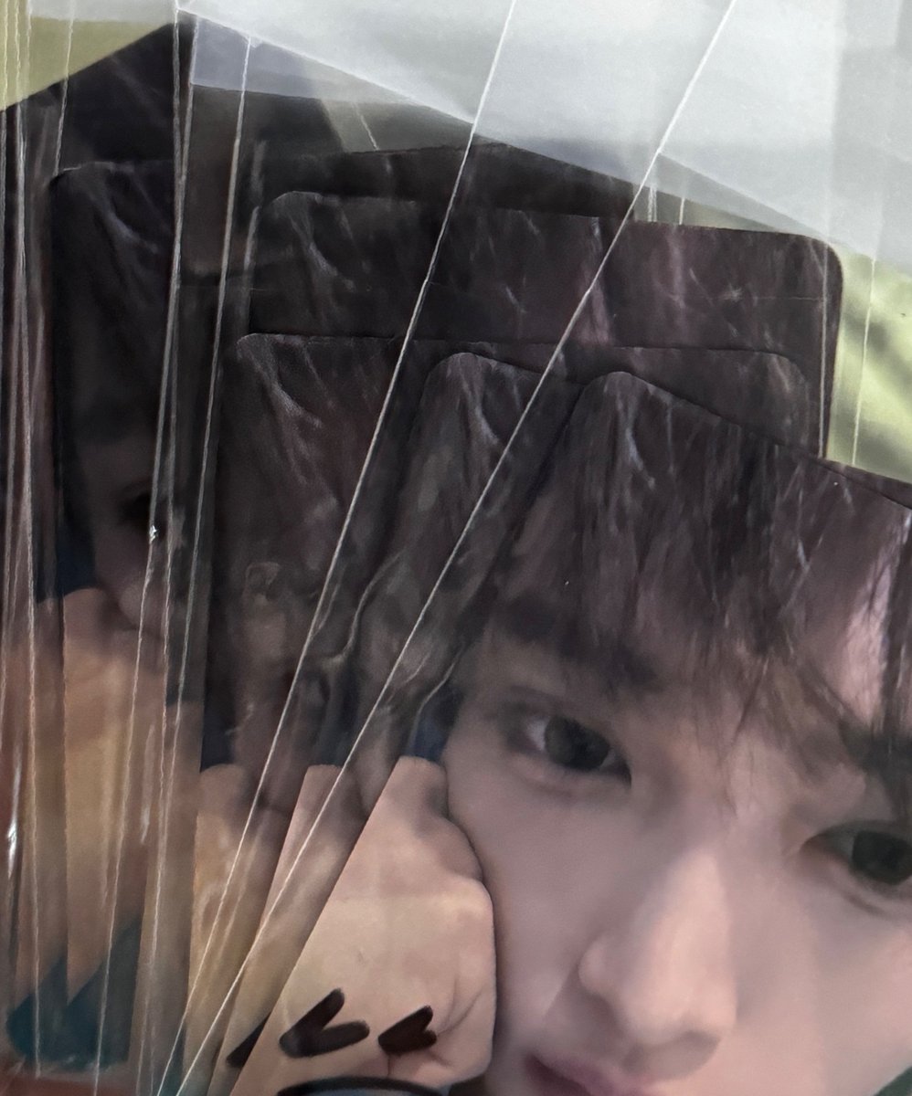hakami_1221's tweet photo. 난 그냥 얘네 럭드랑 안 맞는듯
포카만 10개 나오는게 맞나요? https://t.co/AG7YmbEdqy