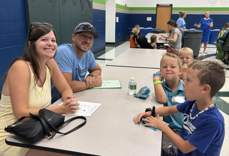 ZumOstmann's tweet photo. Meet the Teacher and Back to School Kickoff were a success! Today our youngest Explorers took a tour, met the OES staff and played on the playground. We can't wait to see everyone back on the first day of school! https://t.co/swN7c8qSuF