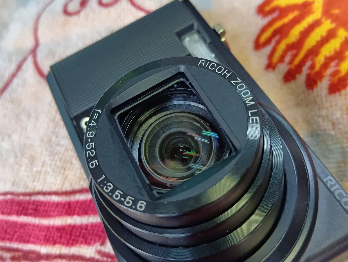 kunoshoten's tweet photo. リコー(RICOH)
cx2入荷
すべてのボタン、ダイヤル、レバー
異常なし。
フラッシュ正常。
社外品充電器、社外品バッテリー付属。
画面のコーティング剥がれあり。
USB端子のフタ不良。
機械物ですので来店時に状態を
ゆっくりご確認ください。
¥4,000
#RICOH
#リコー
#cx2
#鉄道忘れ物
#久野商店 https://t.co/yOrFSCLteY