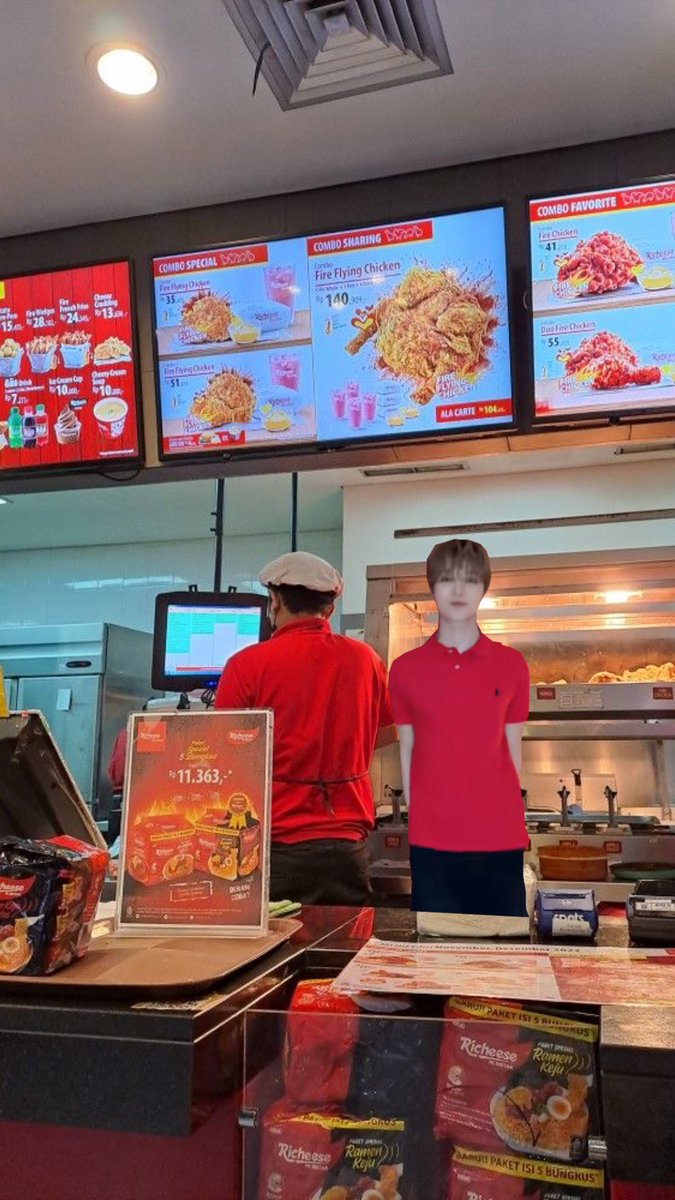 junyojorice's tweet photo. &amp;team and luné are so lucky to have euijoo as our leader bcs he works so hard for us 🥹 i mean look, he even took multiple part time jobs just to raise &amp;team ☝️☝️☝️ https://t.co/N7hAAgSzCN