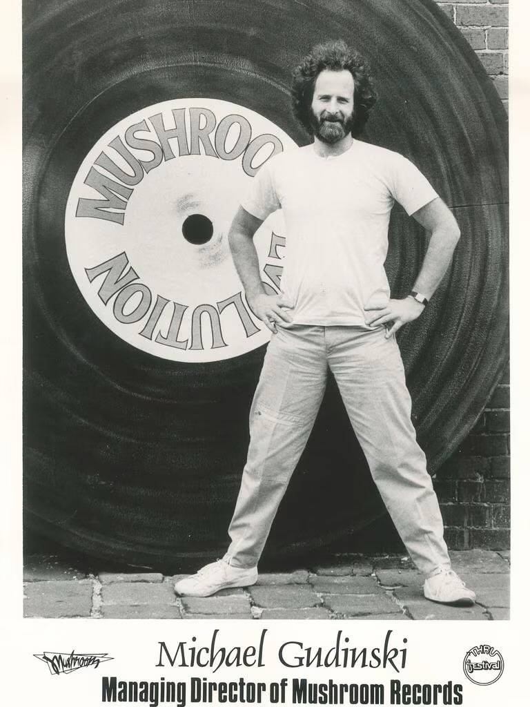 SoundBites_Rock's tweet photo. Sparing a thought for MICHAEL GUDINSKI on his birthday ๐๏ธ
(22 Aug 1952 - 2 Mar 2021)
Record executive, founder of @MushroomGroup and promoter of countless Australian and international artists.
Thank you for the music, Michael.
#MichaelGudinski #Australianmusic #legend https://t.co/DMcZUyTTkq