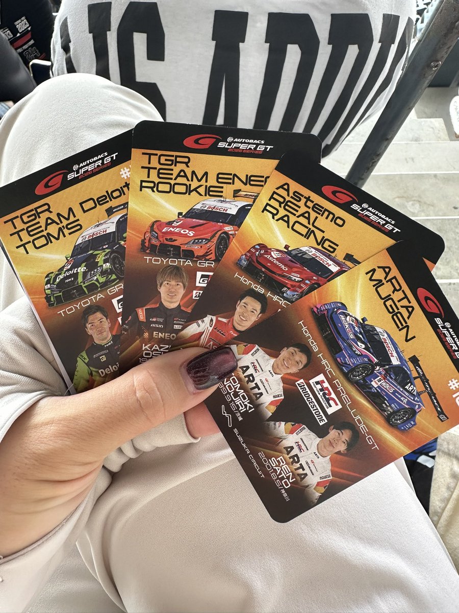 riiiiika22's tweet photo. 譲: 16号車、17号車、14号車、37号車

求:39号車

#SUPERGT
#鈴鹿サーキット https://t.co/l2cj8e1BTz