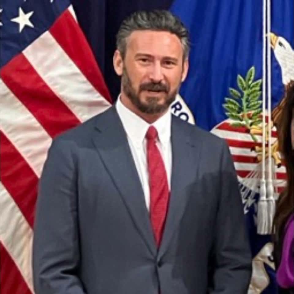 TheMaineWonk's tweet photo. ‼️ Trump DOJ has hired David Michael Levin as an election monitor… 

In 2016 Florida investigators charged Levin with hacking into restricted county and state election websites. Levin pleaded guilty.

https://t.co/OySBOeb14p https://t.co/LGp4gKhIRM