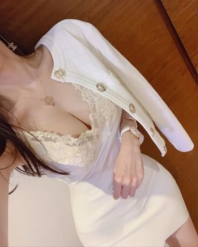 stevedodkin's tweet photo. アラフィフなので…  

熟女は需要ないですか？🥹 

 やりとりしたいです https://t.co/W4RKVvMHVi
