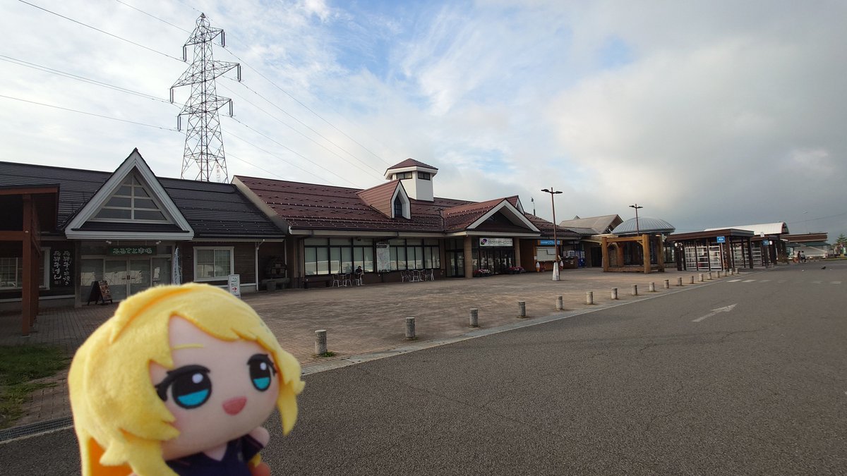 naetoru1122's tweet photo. お迎えしためぐるを即日連れ回して
金沢で初の8番ラーメン https://t.co/4ctV2Gfwig