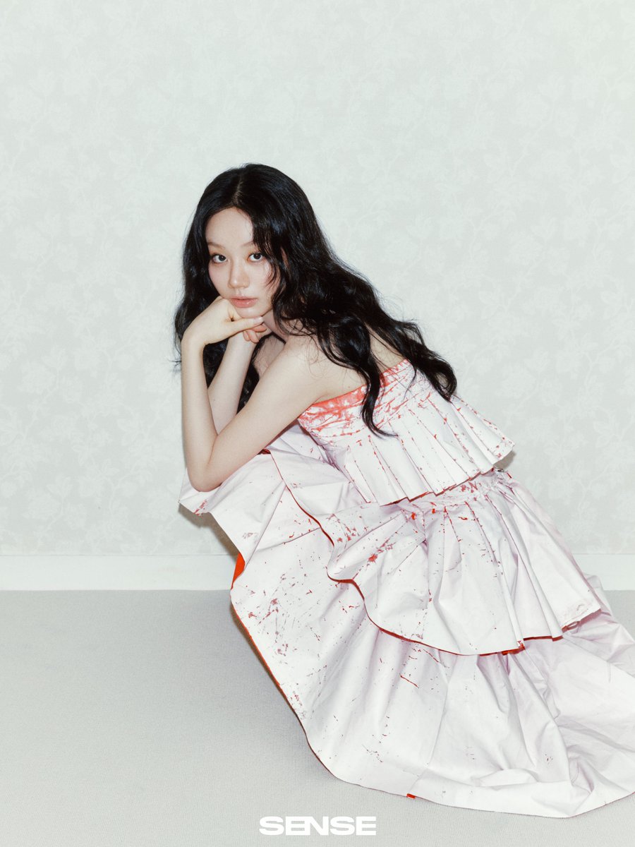 with_SUBLIME's tweet photo. [혜리]

HYERI X SENSE

#혜리 #HYERI
#SENSE
#써브라임 SUBLIME https://t.co/9ewyVblCto