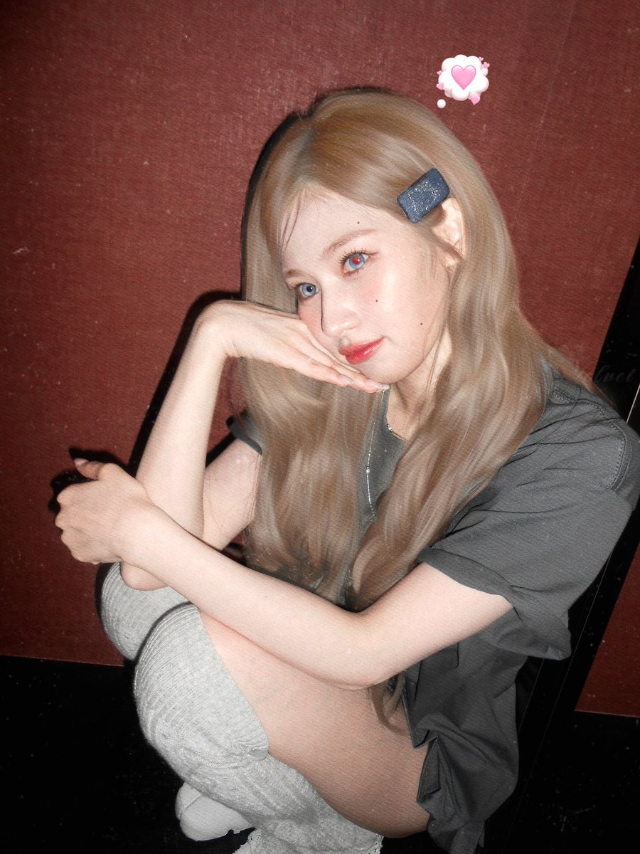 prinkisses's tweet photo. ㅤㅤfriend  request  🌸  ࿐  ִ ۫ ⭒

name: velvet  
height: 1,68
zodiac sign: géminis
nickname: vel, velie, velita
age: 29
marital status: soltera
fav season: verano
fav color: rosa y blanco

(+) roblox, ff, pjsk, genshin, plato, anime

　♥︎         4         dm https://t.co/y8zxVLFdrE