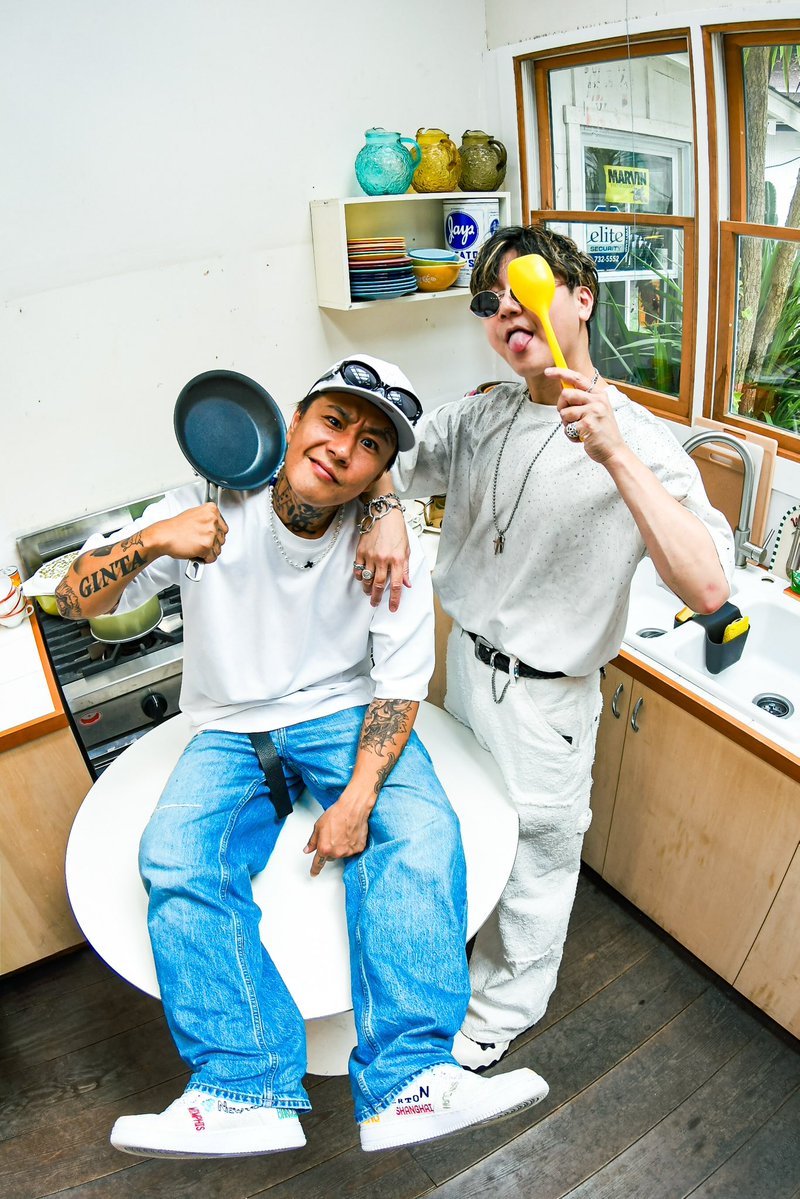 Tak_Z's tweet photo. また2人でも曲やりたいな〜 https://t.co/rWXkypUQmP