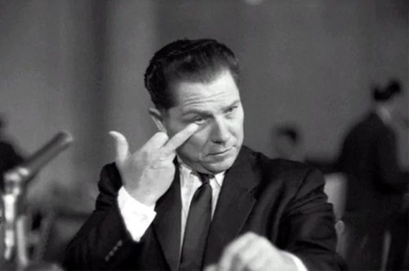 fasc1nate's tweet photo. Union Boss Jimmy Hoffa flipping off attorney Robert Kennedy during a Senate committee hearing in 1957.

More brilliant historical photos: https://t.co/Pgcn2bknZu https://t.co/5dvizyDfww